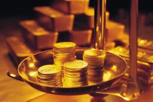 如何理解纸黄金的交易费用构成？这些费用如何影响投资收益？