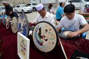 手工入金的操作流程是什么？这种操作方式有哪些注意事项？