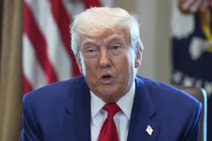 特朗普承认对华关税将推高美国物价